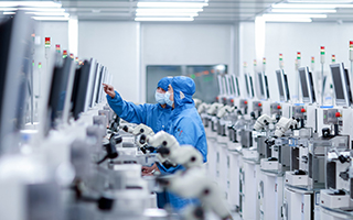 触沃（TouchWo）工控一体机在橡胶和塑料制品业中的智能化升级解决方案