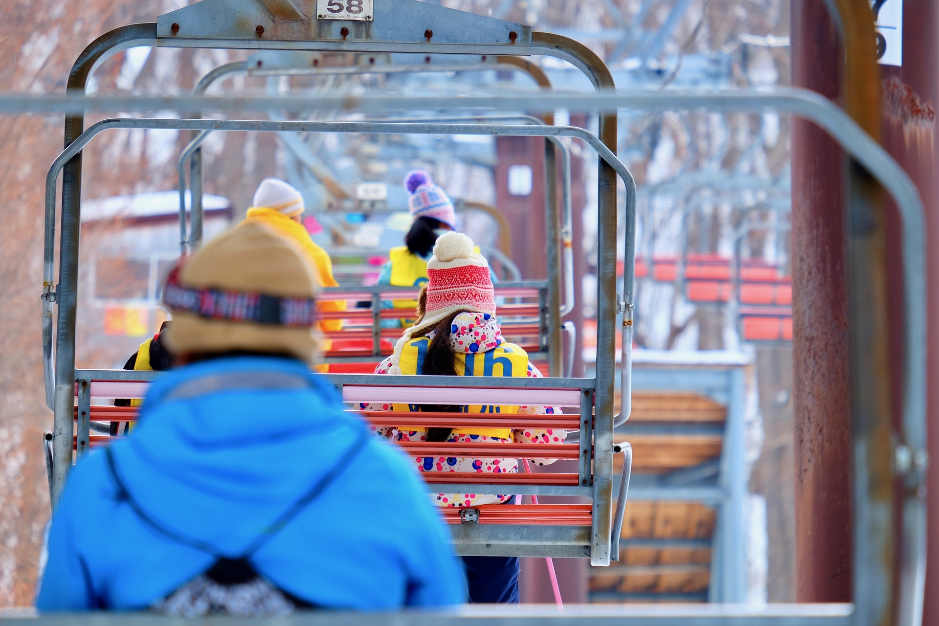 TouchWo触沃：智慧冰雪经济，触控一体机如何系统性提升景区运营效率与服务品质